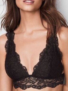 Set of 2 Lace Bralettes Black and White